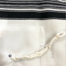 Load image into Gallery viewer, Wool Tzitzit - Chabad

